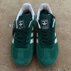 Adidas Women’s Green Sneakers